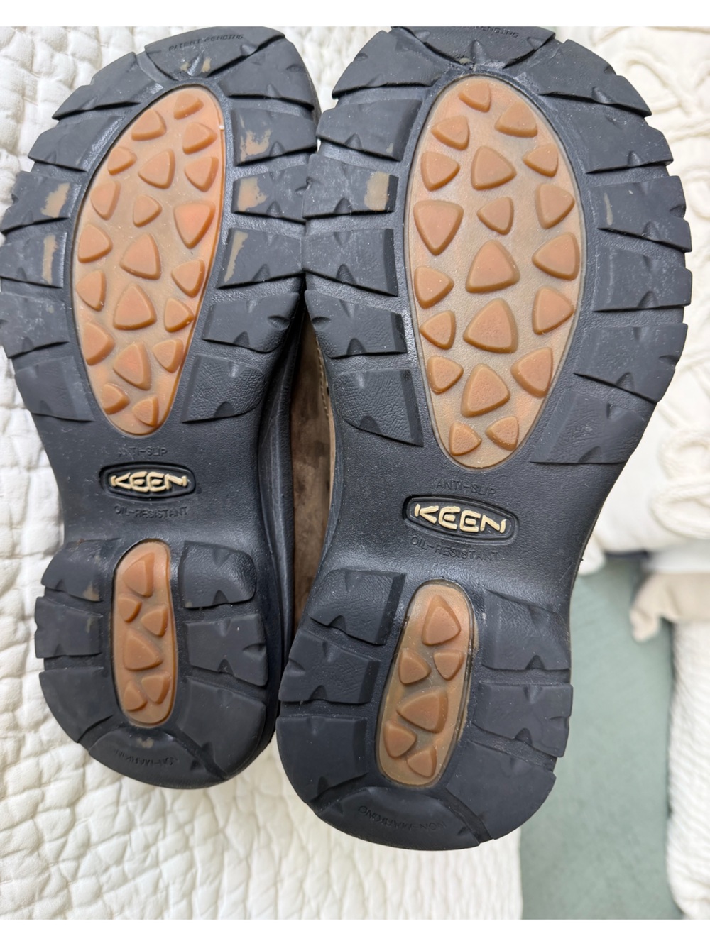 KEEN Brown & Black Men's Casual Loafers - Picture 5 of 6